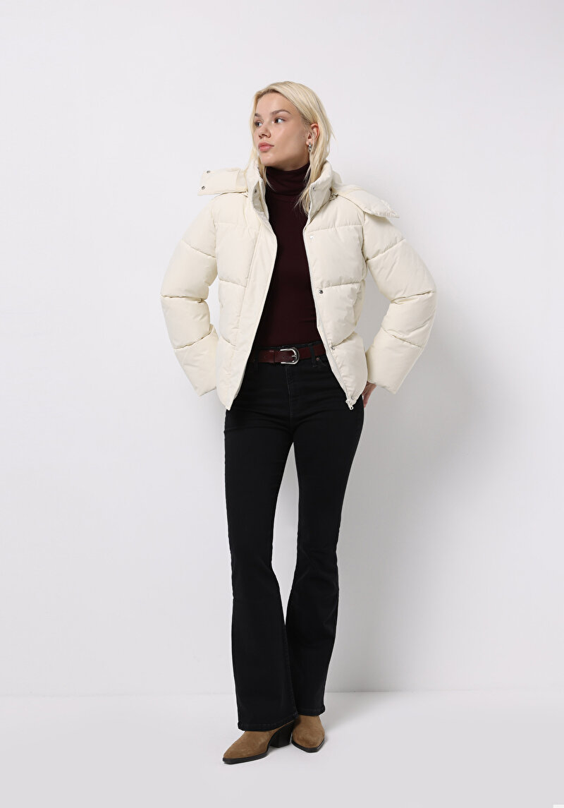 Показати інформацію про Куртка Жіноча Бежева  Cl1075970