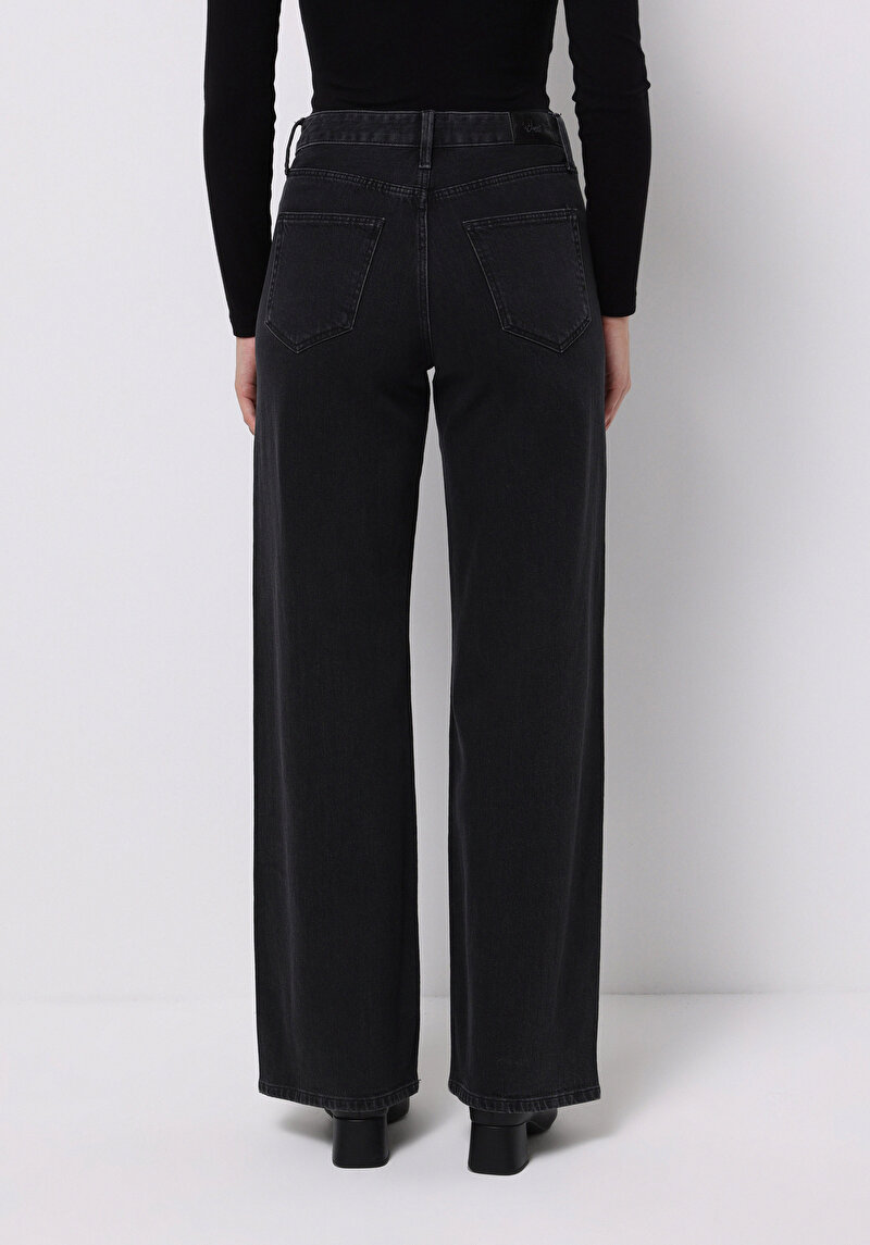 Зображення 970 Berry Джинси Жіночі Чорні Класичного Крою Cl1076103