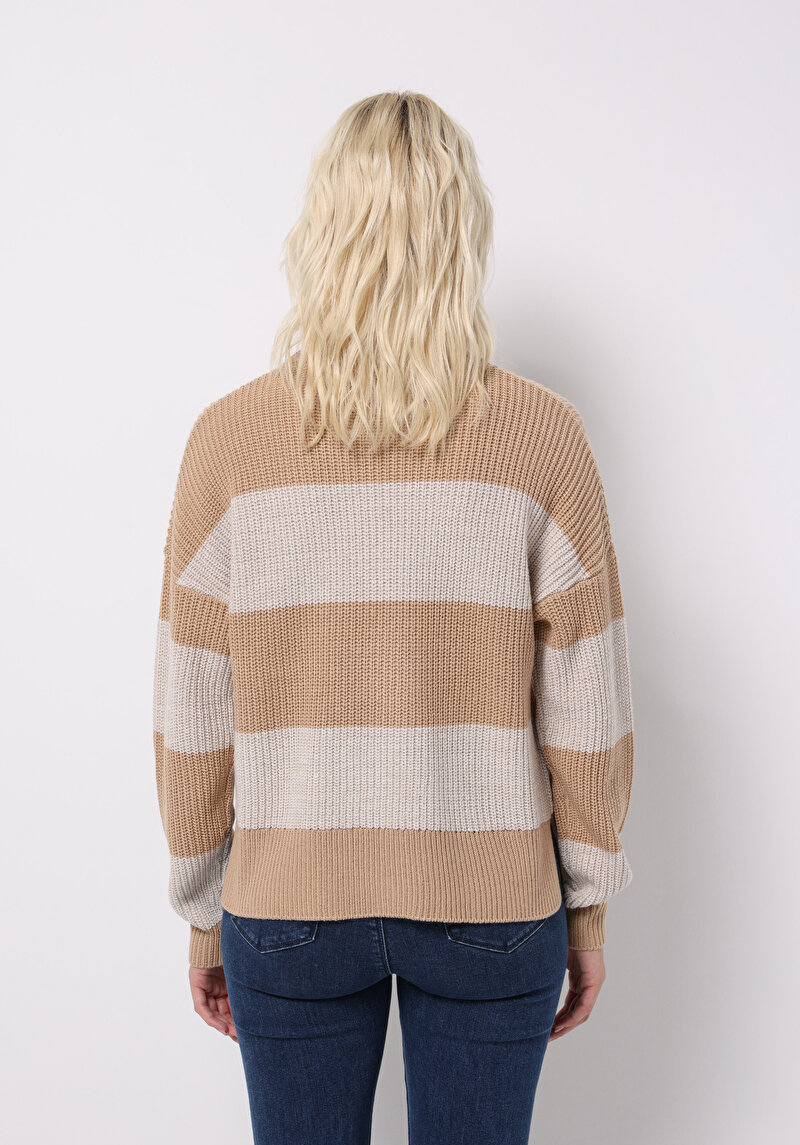 Показати інформацію про Светр Жіночий Бежевий  Cl1076812