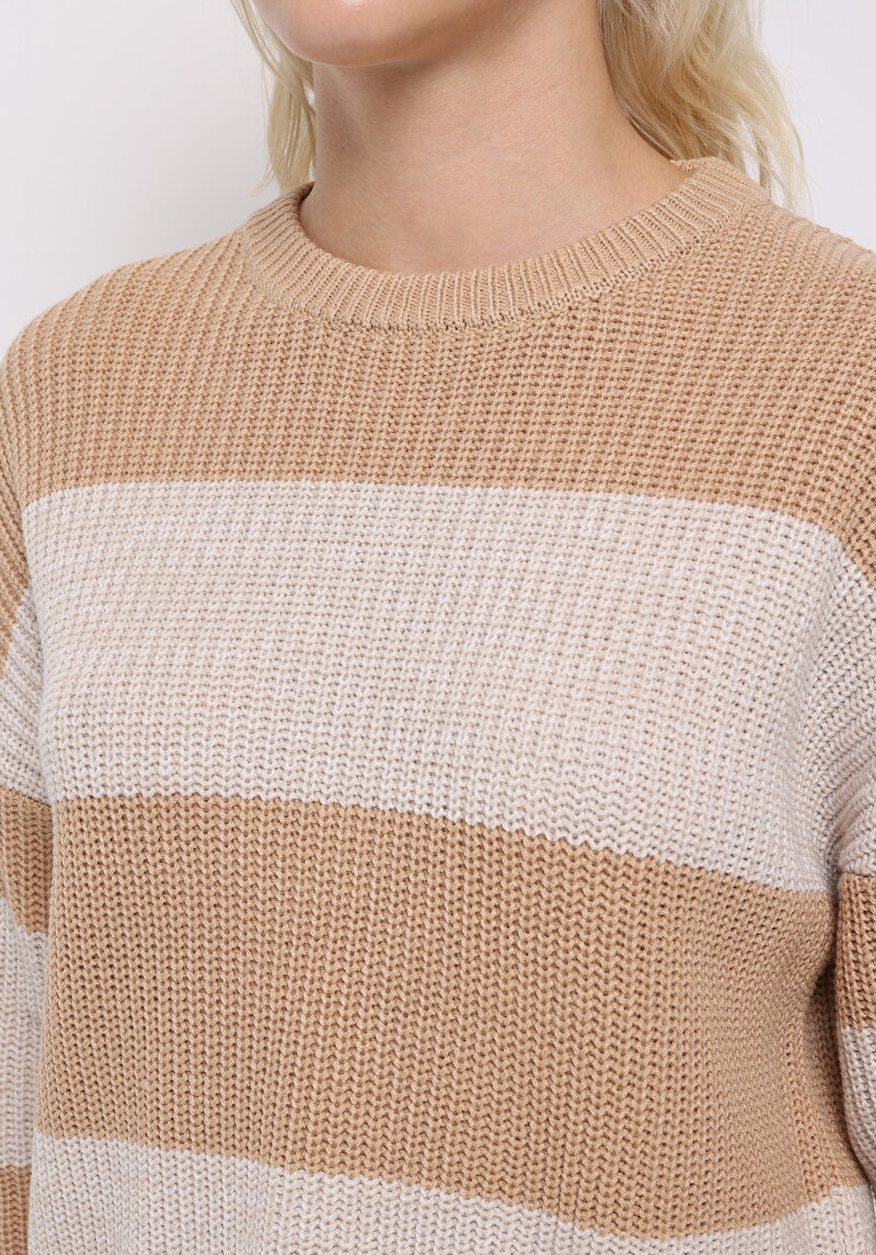 Показати інформацію про Светр Жіночий Бежевий  Cl1076812