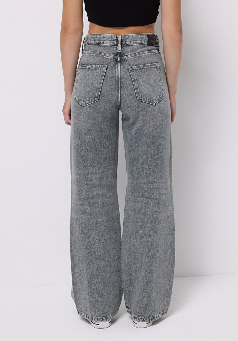 Показати інформацію про 970 Berry Джинси Жіночі Блакитні Класичного Крою Cl1076157