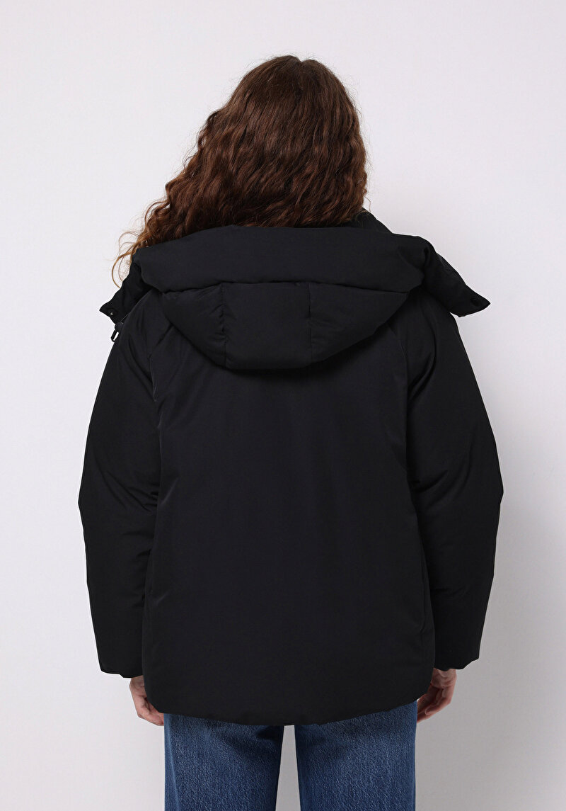 Показати інформацію про Куртка Жіноча Чорна  Cl1076422