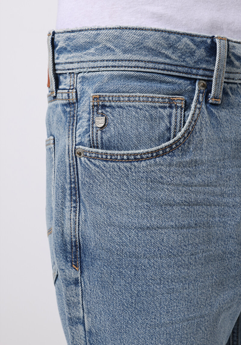 Показати інформацію про 045 David Джинси Чоловічі Блакитні Класичного Крою Cl1076870