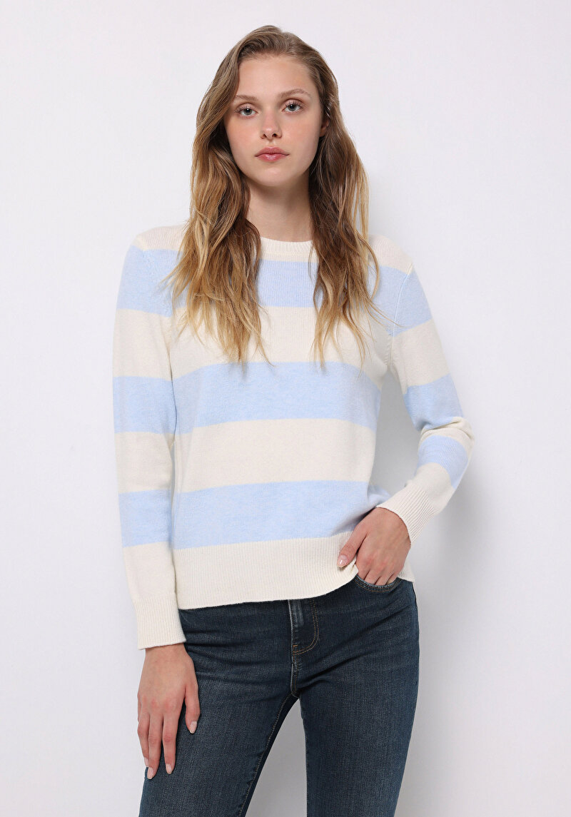 Зображення Светр Жіночий Білий  Cl1076618