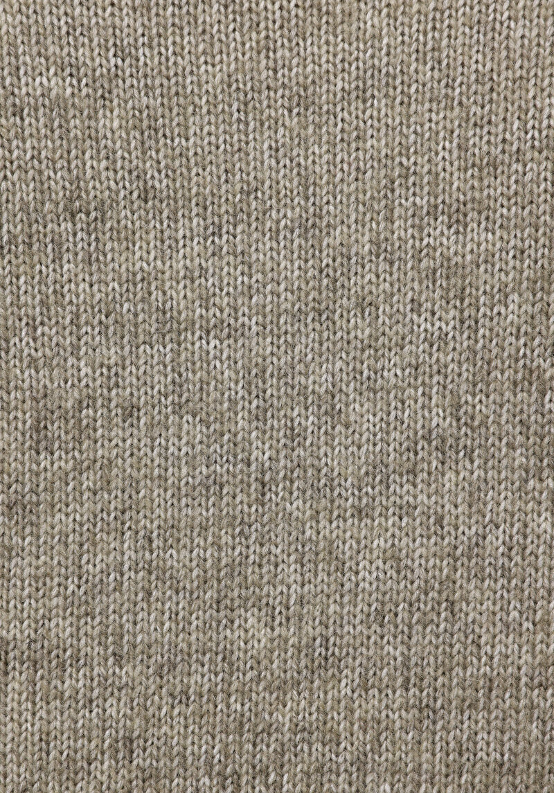 Показати інформацію про Светр Жіночий Зелений  Cl1076879