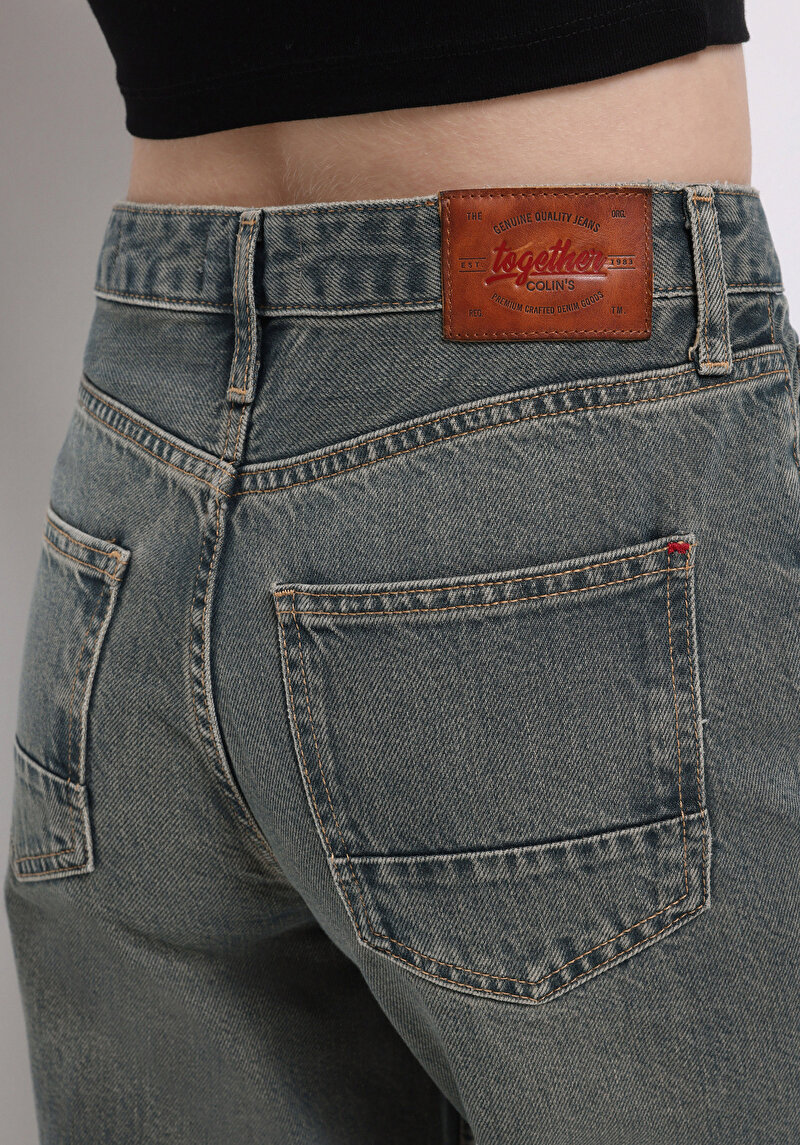 Показати інформацію про 970 Berry Джинси Жіночі Блакитні Класичного Крою Cl1076891