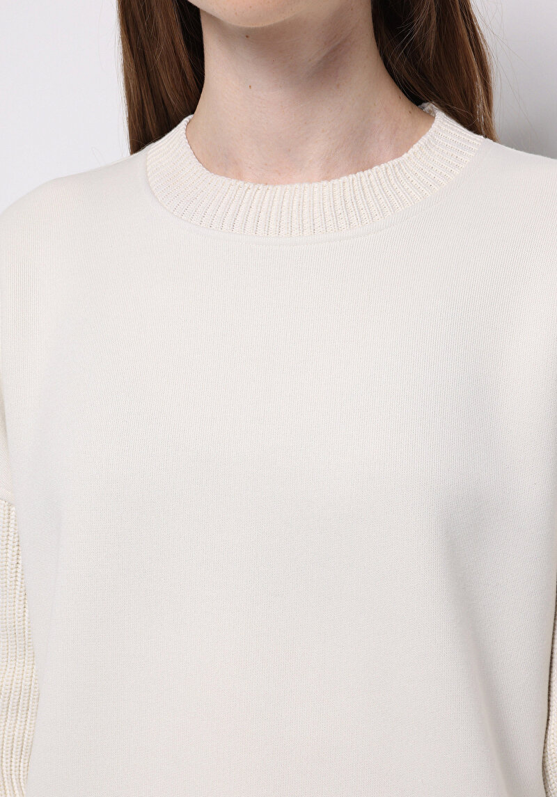 Показати інформацію про Толстовка Жіноча Біла  Cl1076583