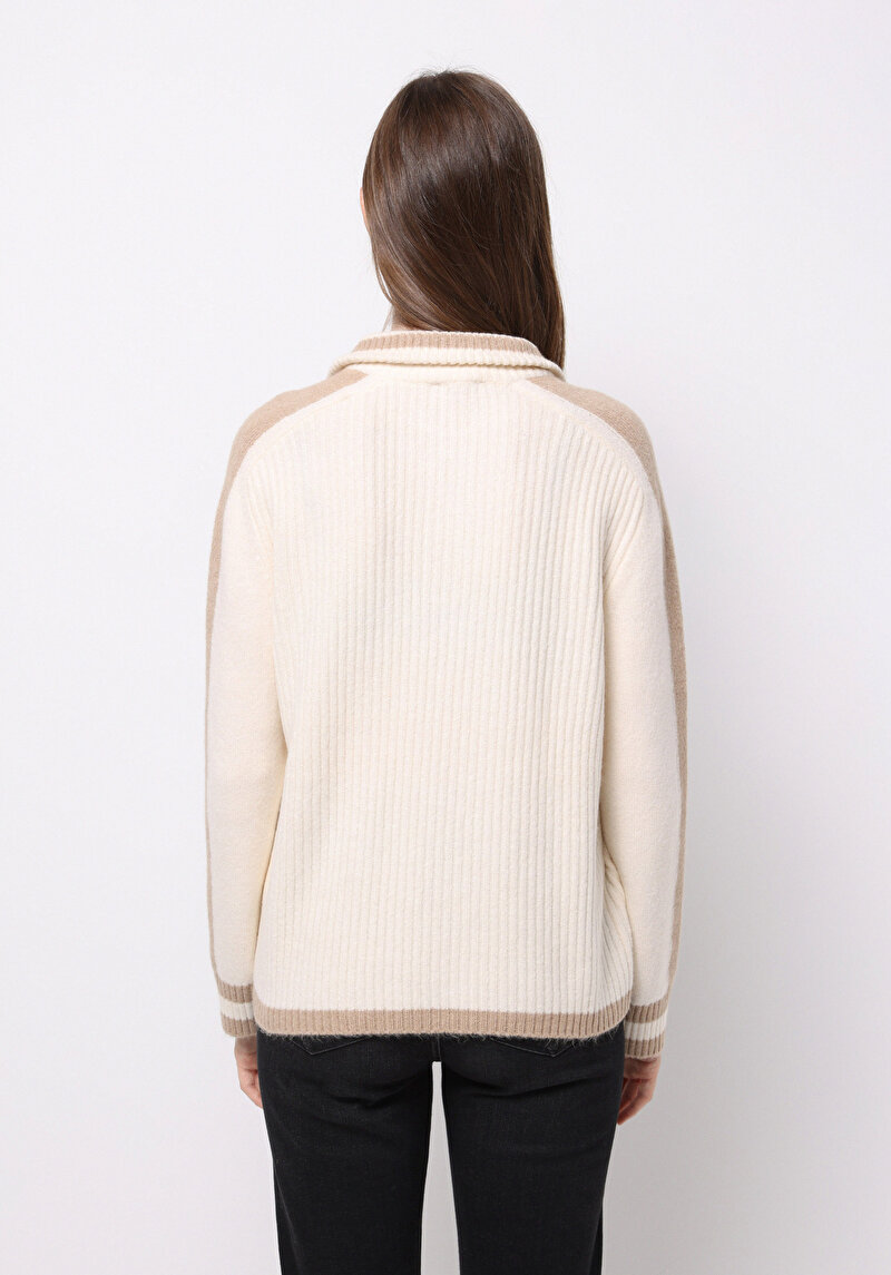 Зображення Светр Жіночий Бежевий Cl1076690