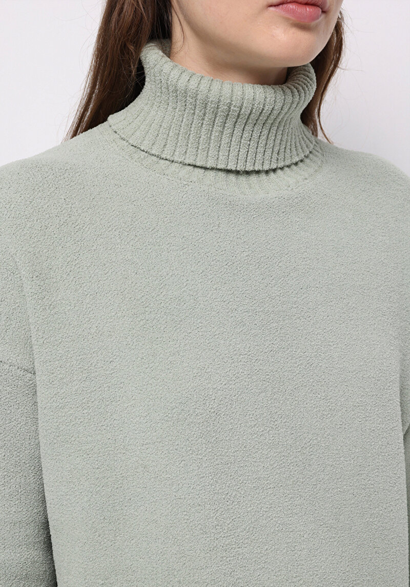 Показати інформацію про Светр Жіночий Зелений  Cl1077096