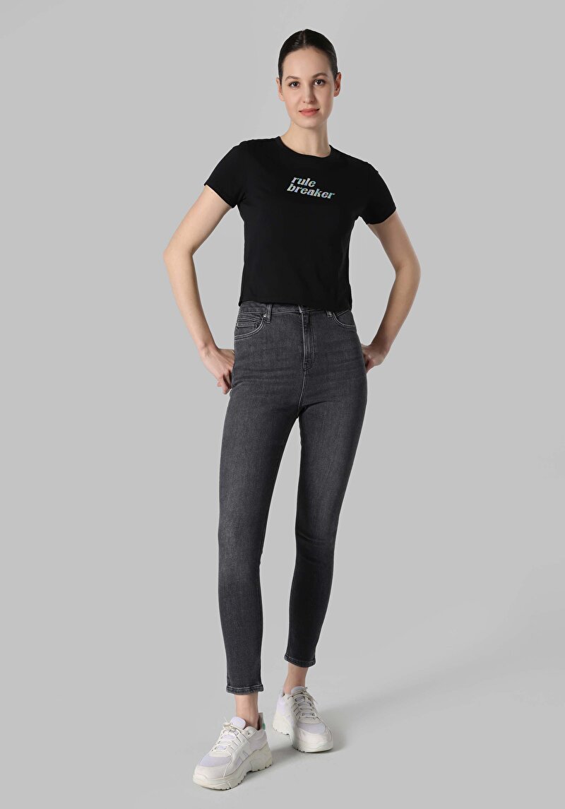 Показати інформацію про Футболка З Коротким Рукавом Жіноча Чорна  Cl1064083