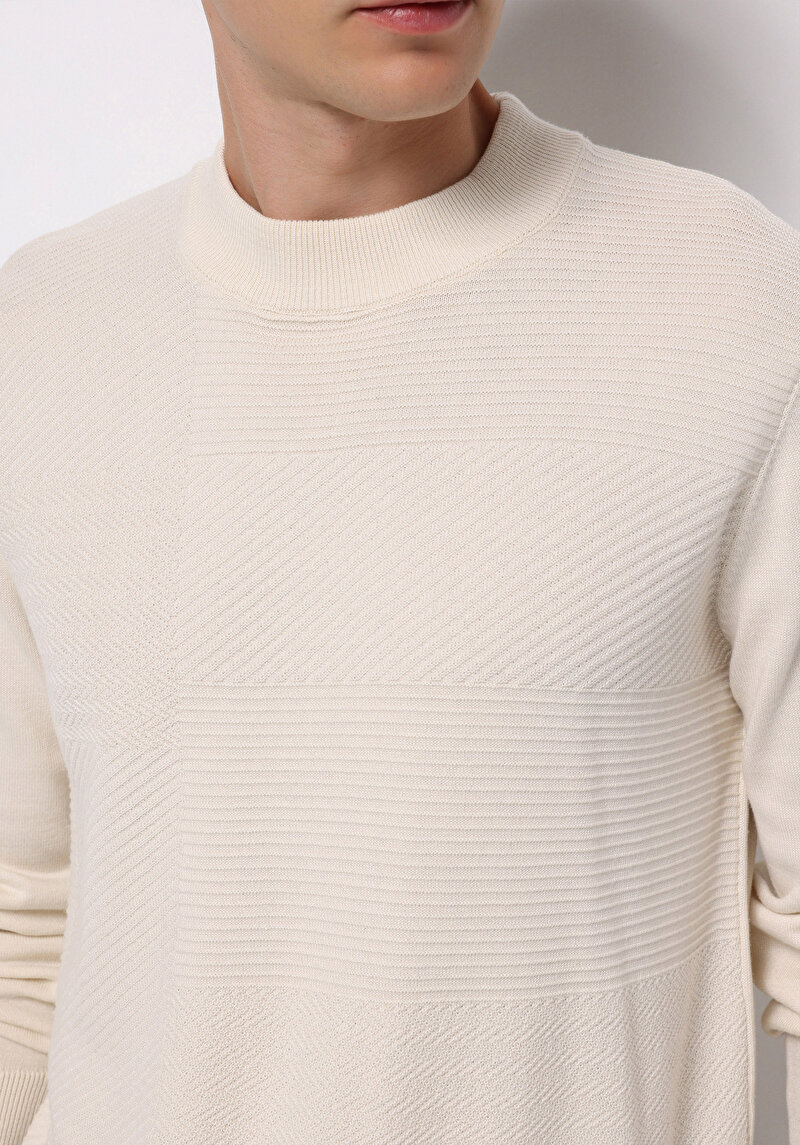 Показати інформацію про Светр Чоловічий Бежевий  Cl1076490