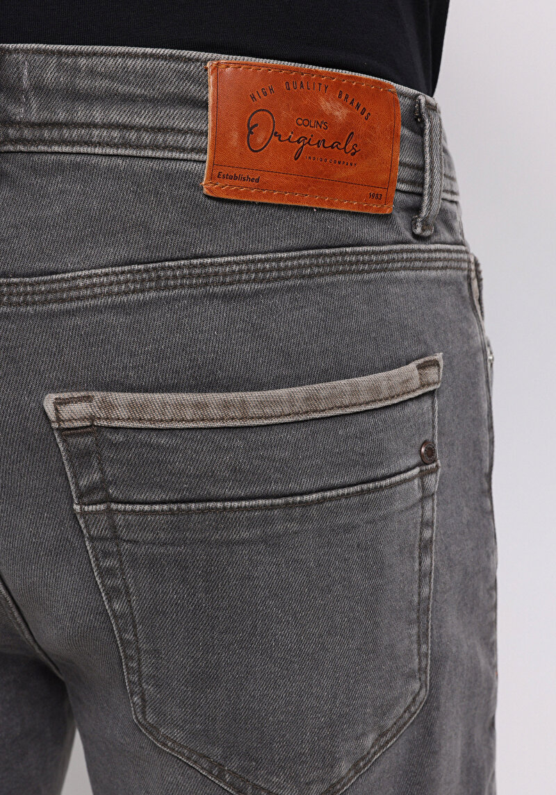 Показати інформацію про 045 David Джинси Чоловічі Чорні Класичного Крою Cl1076981