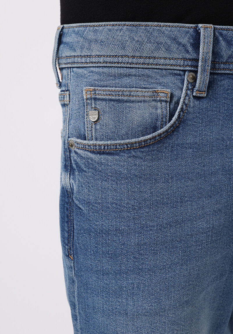 Показати інформацію про 045 David Джинси Чоловічі  Класичного Крою Cl1076876