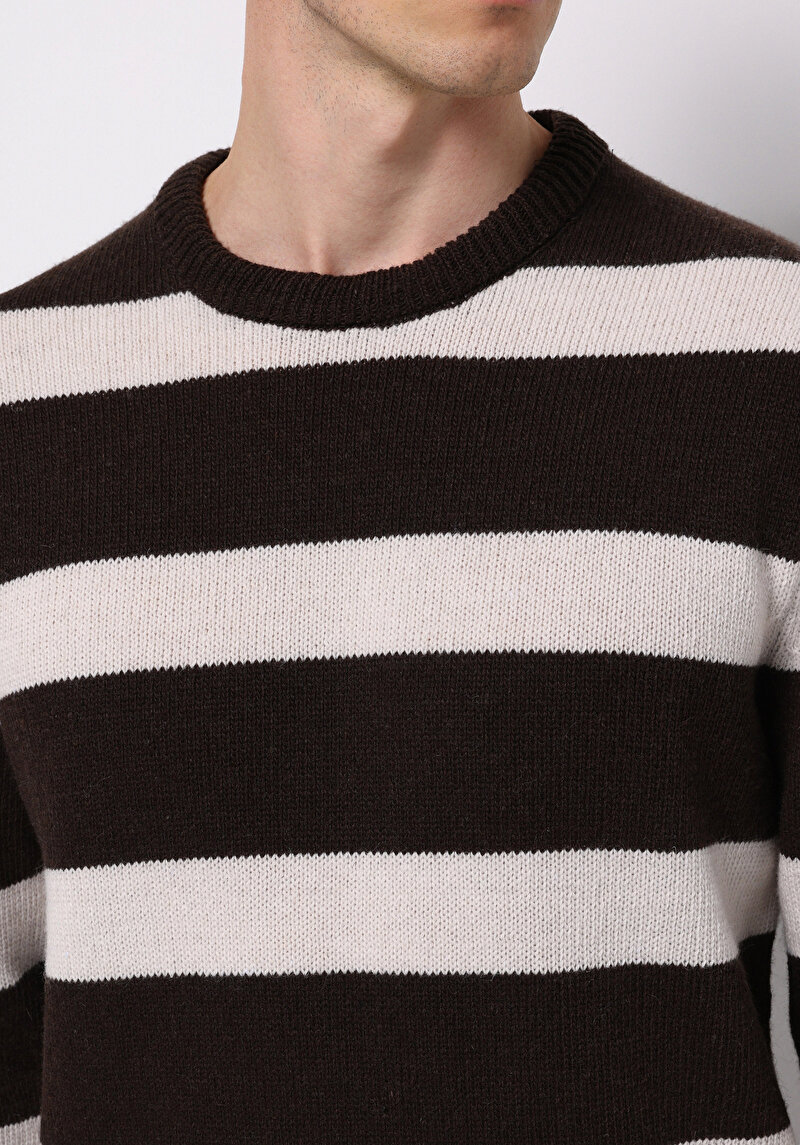 Показати інформацію про Светр Чоловічий Коричневий  Cl1077287