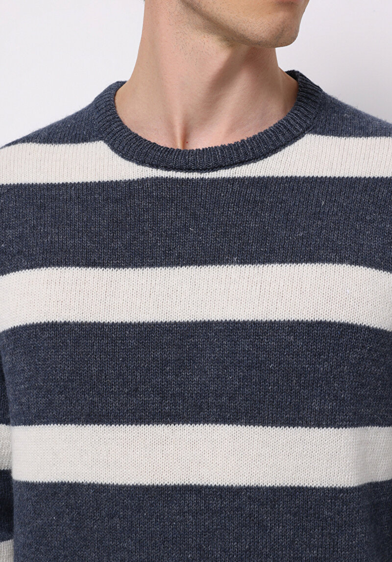 Показати інформацію про Светр Чоловічий Синій  Cl1077287