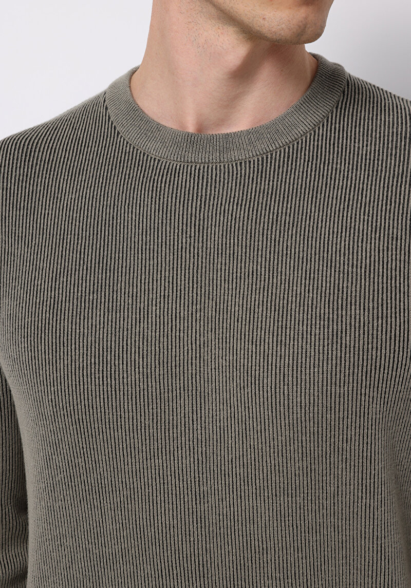 Показати інформацію про Светр Чоловічий Зелений  Cl1076739