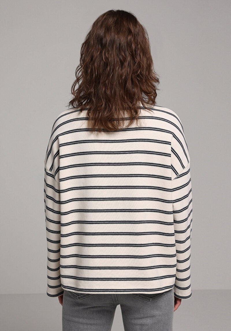 Показати інформацію про Толстовка Жіноча Бежева  Cl1077793