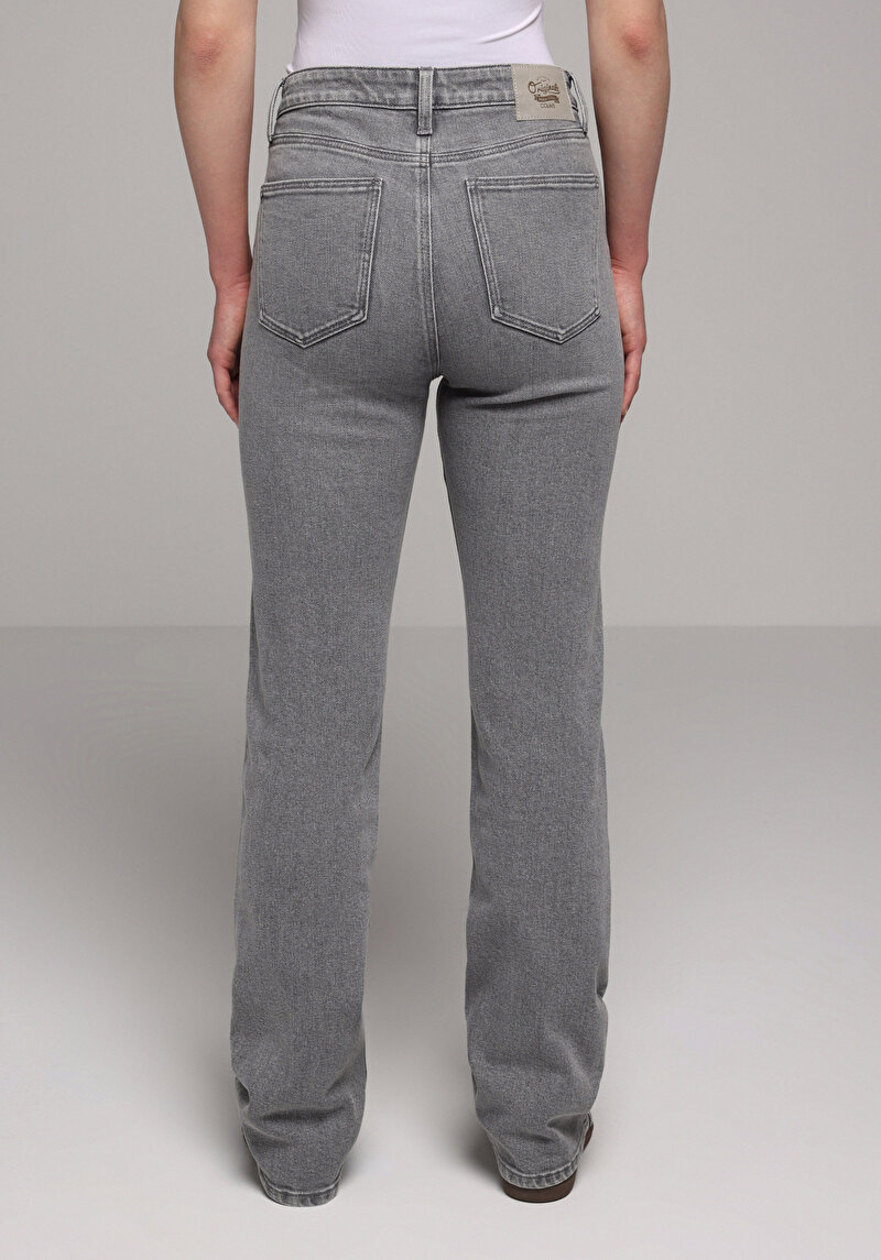 Показати інформацію про 792 Mila Джинси Жіночі  Класичного Крою Cl1079847