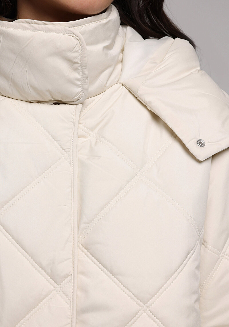 Показати інформацію про Куртка Жіноча Бежева  Cl1077721