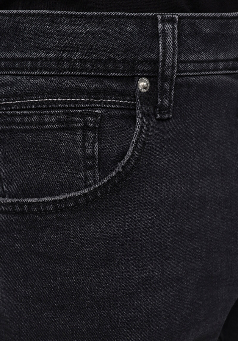 Показати інформацію про 044 Karl Джинси Чоловічі Чорні Прямого Крою Cl1078161