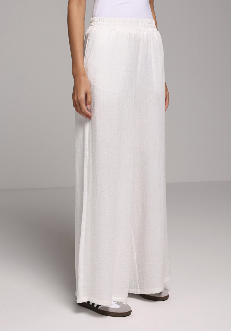 Показати інформацію про Брюки Жіночі Білі  Cl1079430