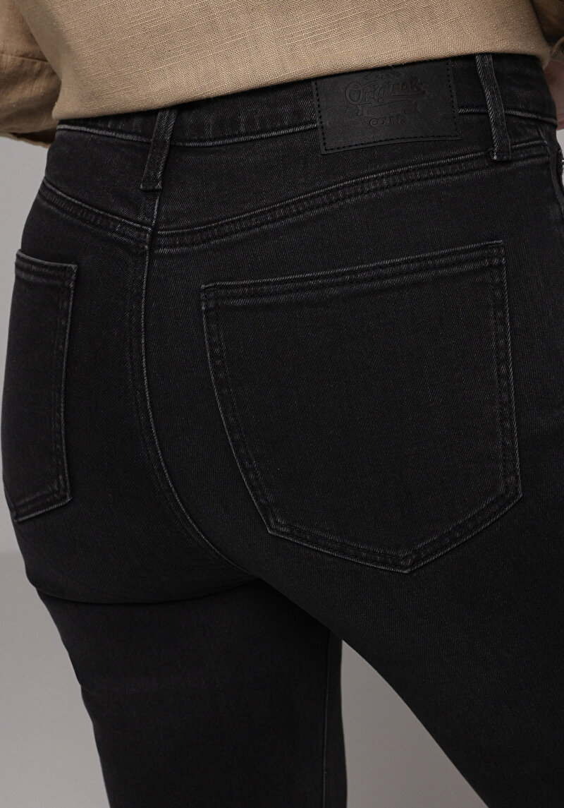 Показати інформацію про 792 Mila Джинси Жіночі  Класичного Крою Cl1079850