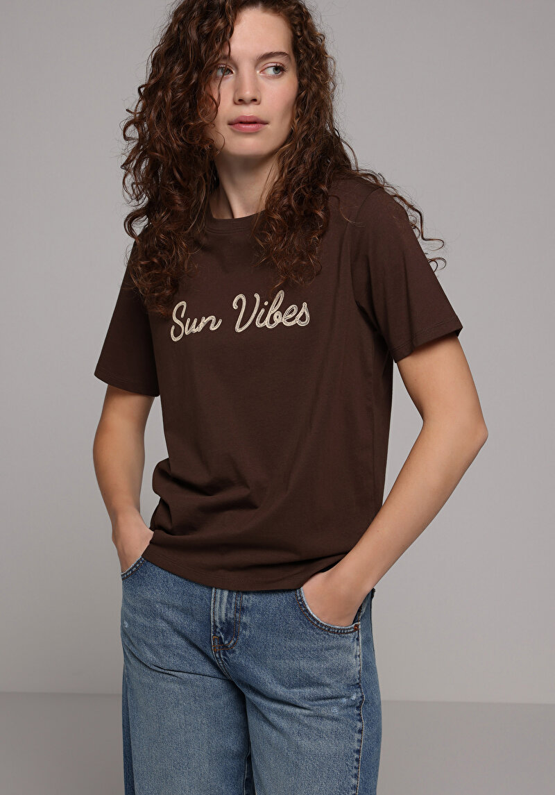 Зображення Футболка З Коротким Рукавом Жіноча Коричнева