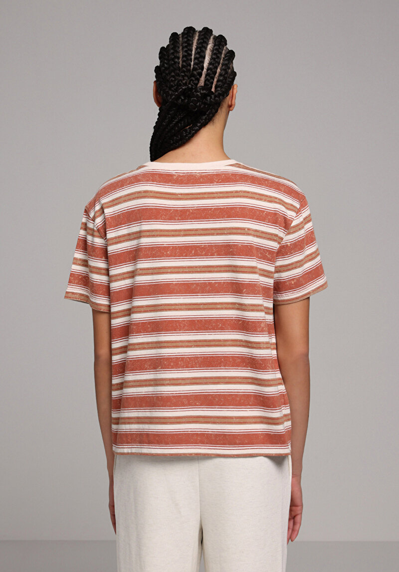 Показати інформацію про Футболка З Коротким Рукавом Жіноча Коричнева