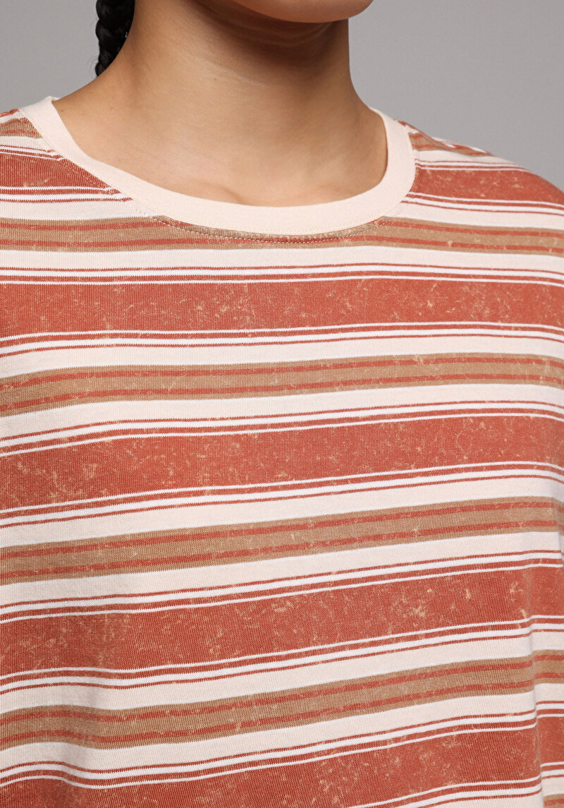 Показати інформацію про Футболка З Коротким Рукавом Жіноча Коричнева