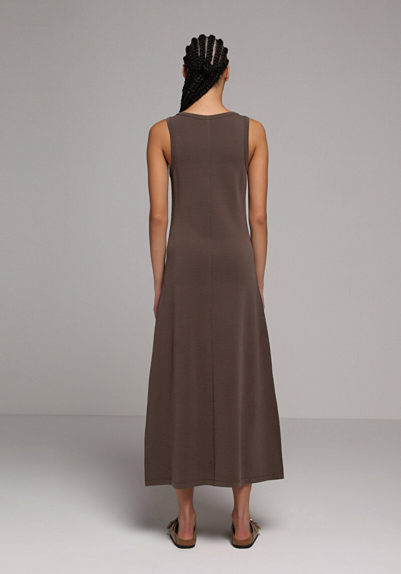 Показати інформацію про Сукня Жіноча Коричнева