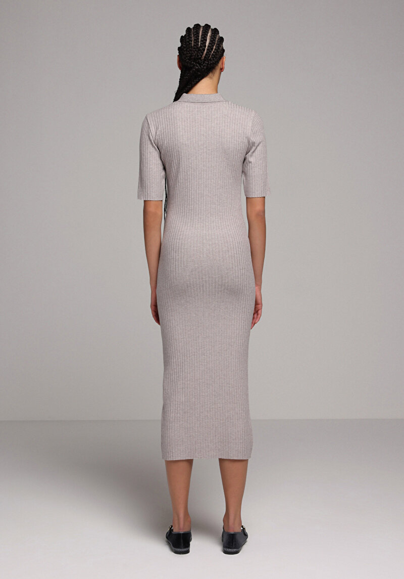 Показати інформацію про Сукня Жіноча Бежева