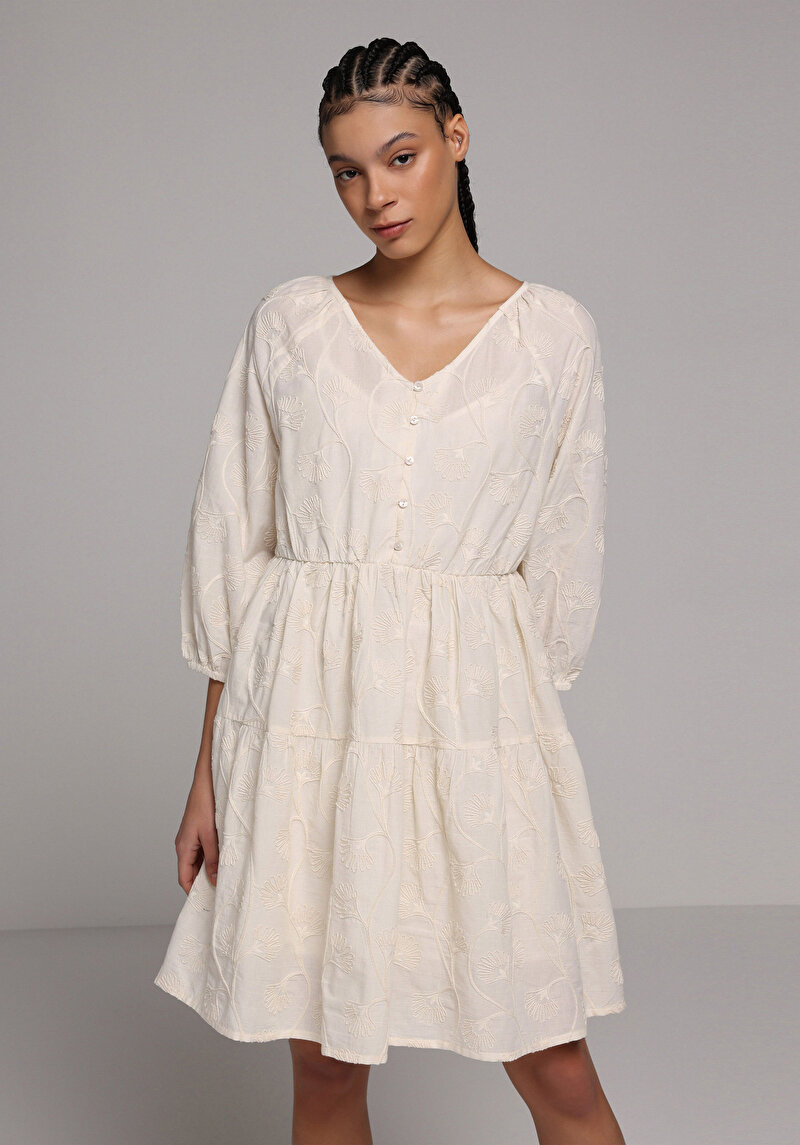 Зображення Сукня Жіноча Бежева