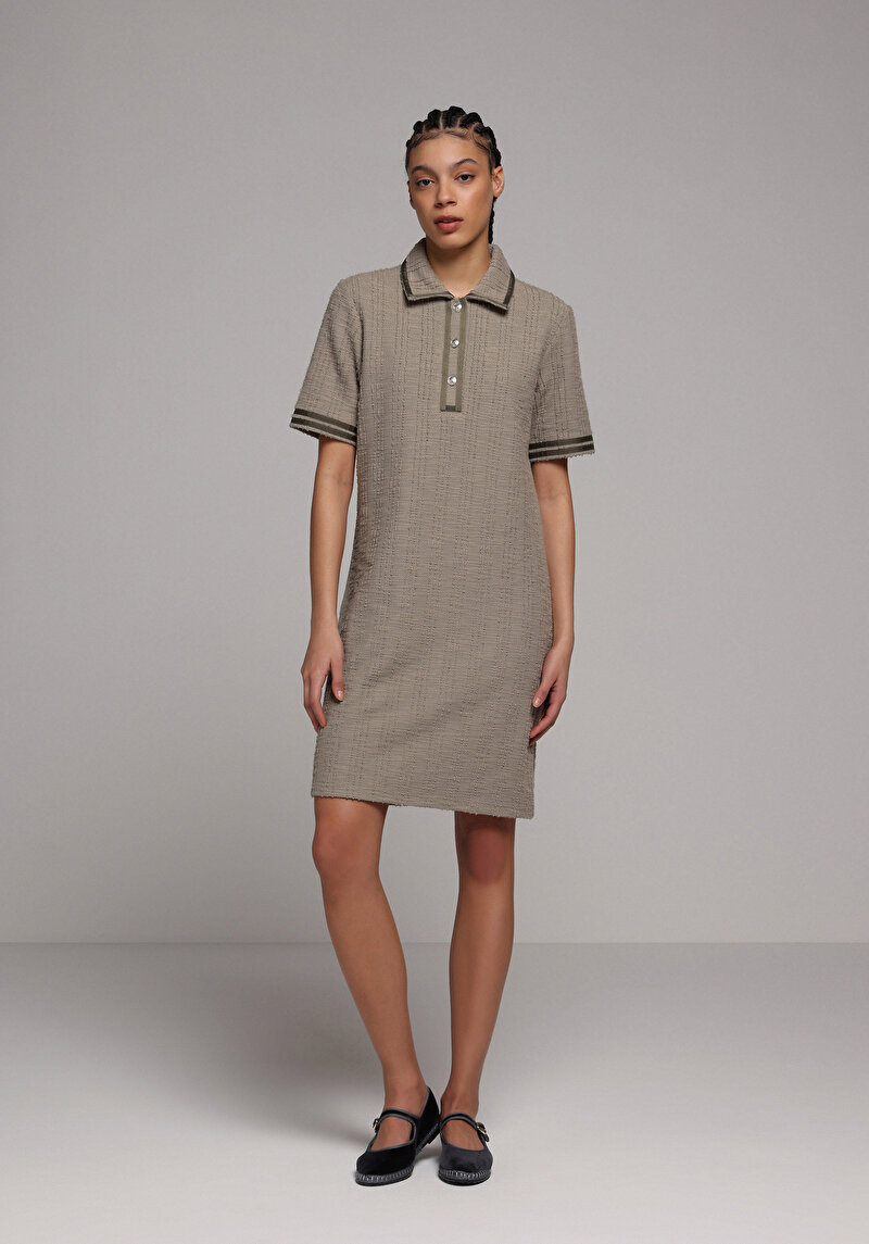 Показати інформацію про Сукня Жіноча Зелена