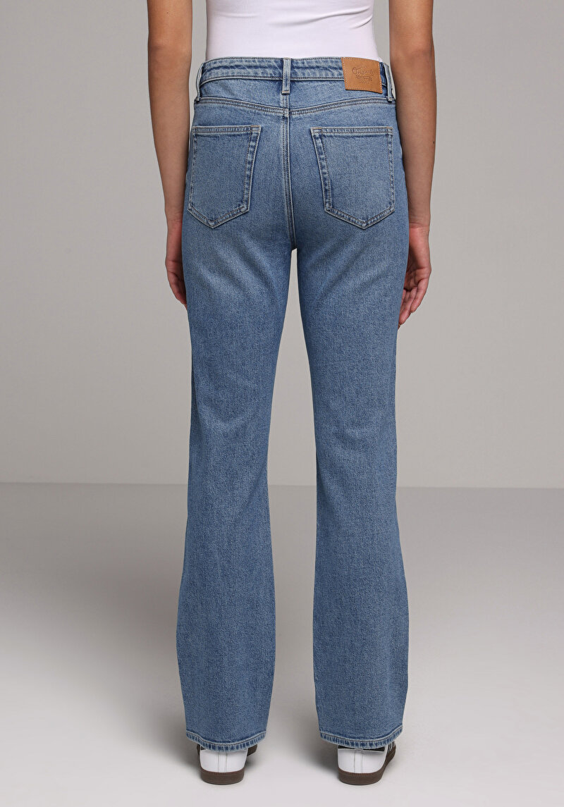 Показати інформацію про 792 Mila Джинси Жіночі  Класичного Крою Cl1079766