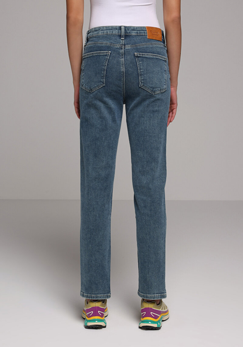 Зображення 703 Carla Джинси Жіночі Вузького Крою