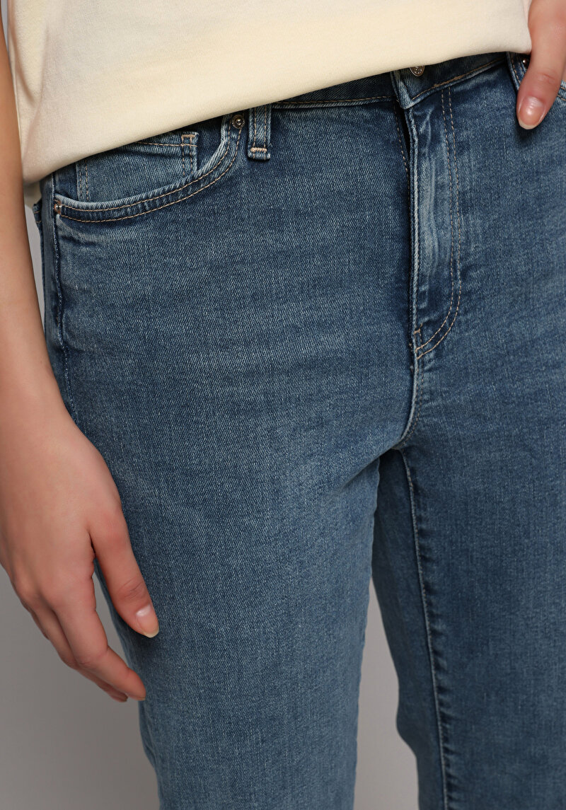 Показати інформацію про 703 Carla Джинси Жіночі  Вузького Крою