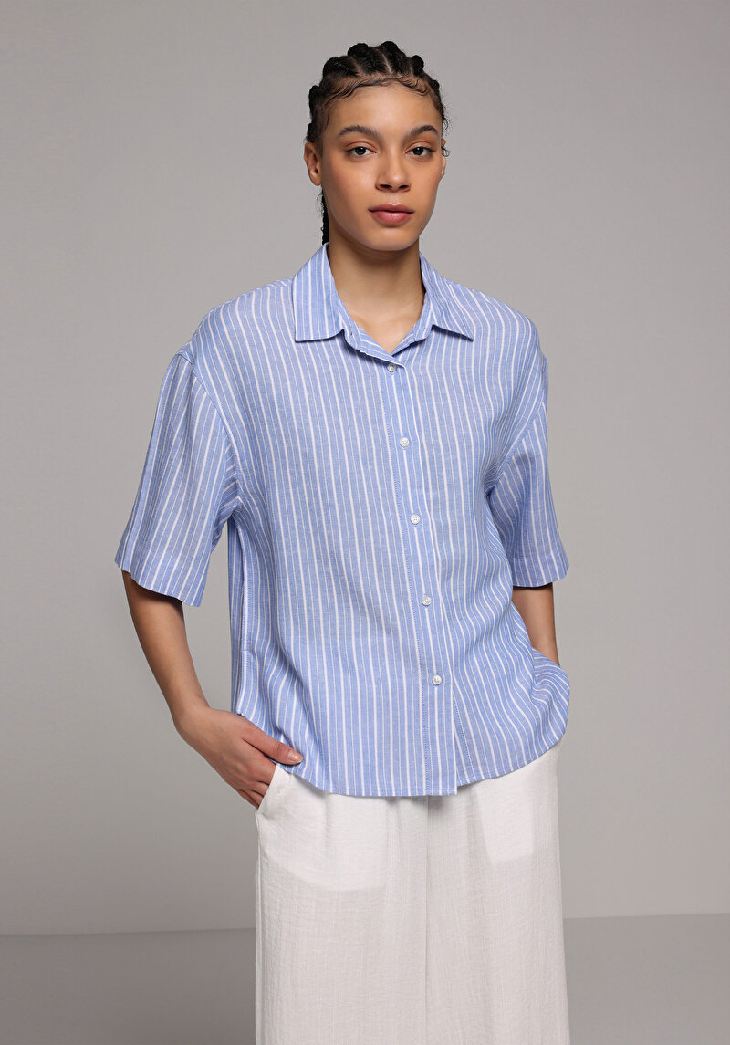 Зображення Сорочка З Коротким Рукавом Жіноча Блакитна