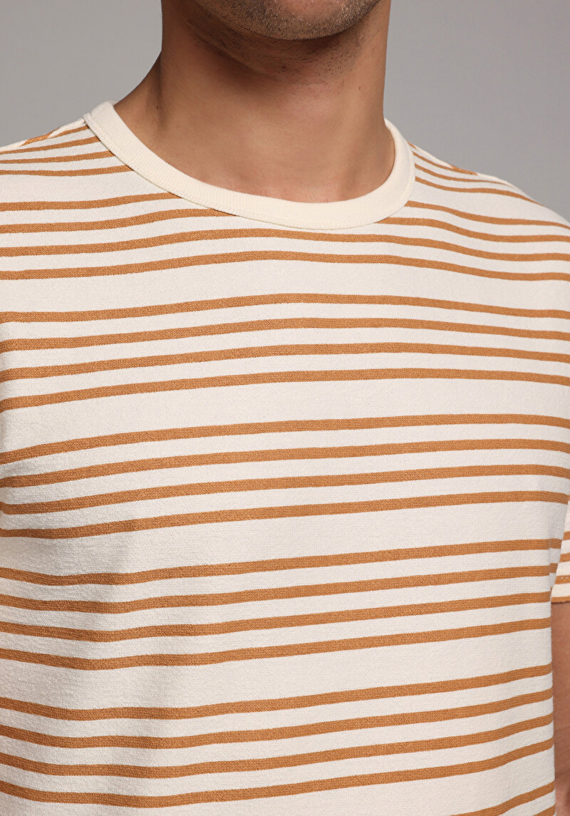 Зображення Футболка З Коротким Рукавом Чоловіча Коричнева