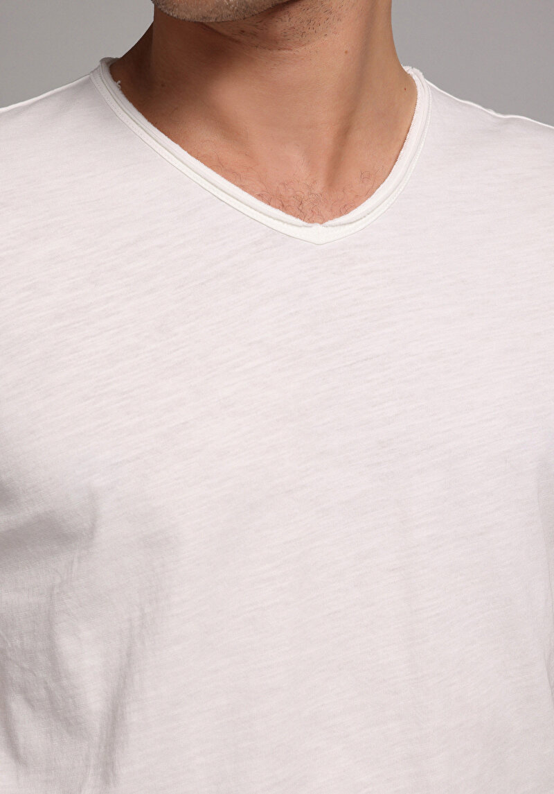 Показати інформацію про Футболка З Коротким Рукавом Чоловіча Біла  Cl1058584