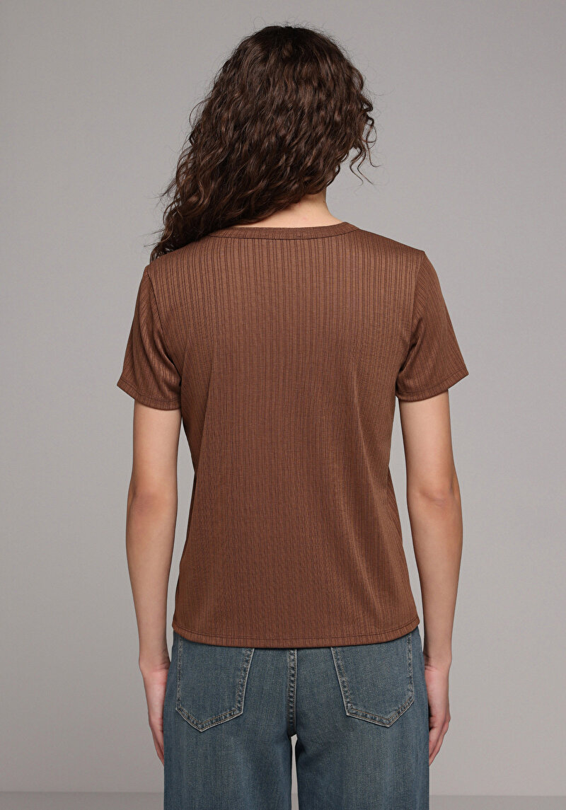 Зображення Футболка З Коротким Рукавом Жіноча Коричнева
