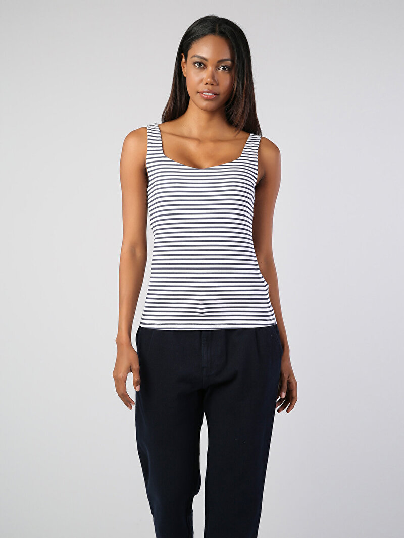 Показати інформацію про Майка Жіноча Синя Вузького Крою Cl1040394