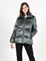 thumb-Показати інформацію про Куртка Жіноча Хакі Класичного Крою Cl1050707